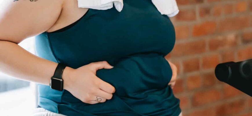 Polovina lidí v ČR má nadváhu. Skoro 20% lidí v ČR je obézních. Obezita a nadváha, je velký rizikový faktor při onemocnění COVID. Nadváha je při BMI nad 25. Obezita je při BMI nad 30 (morbidní obezita je při BMI nad 40).